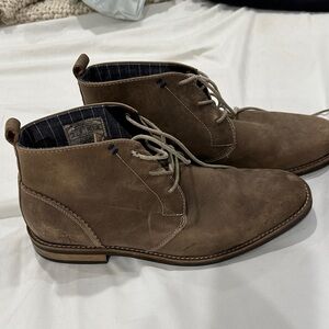 Original Penguin Men's Taupe Suede Chukka Boots